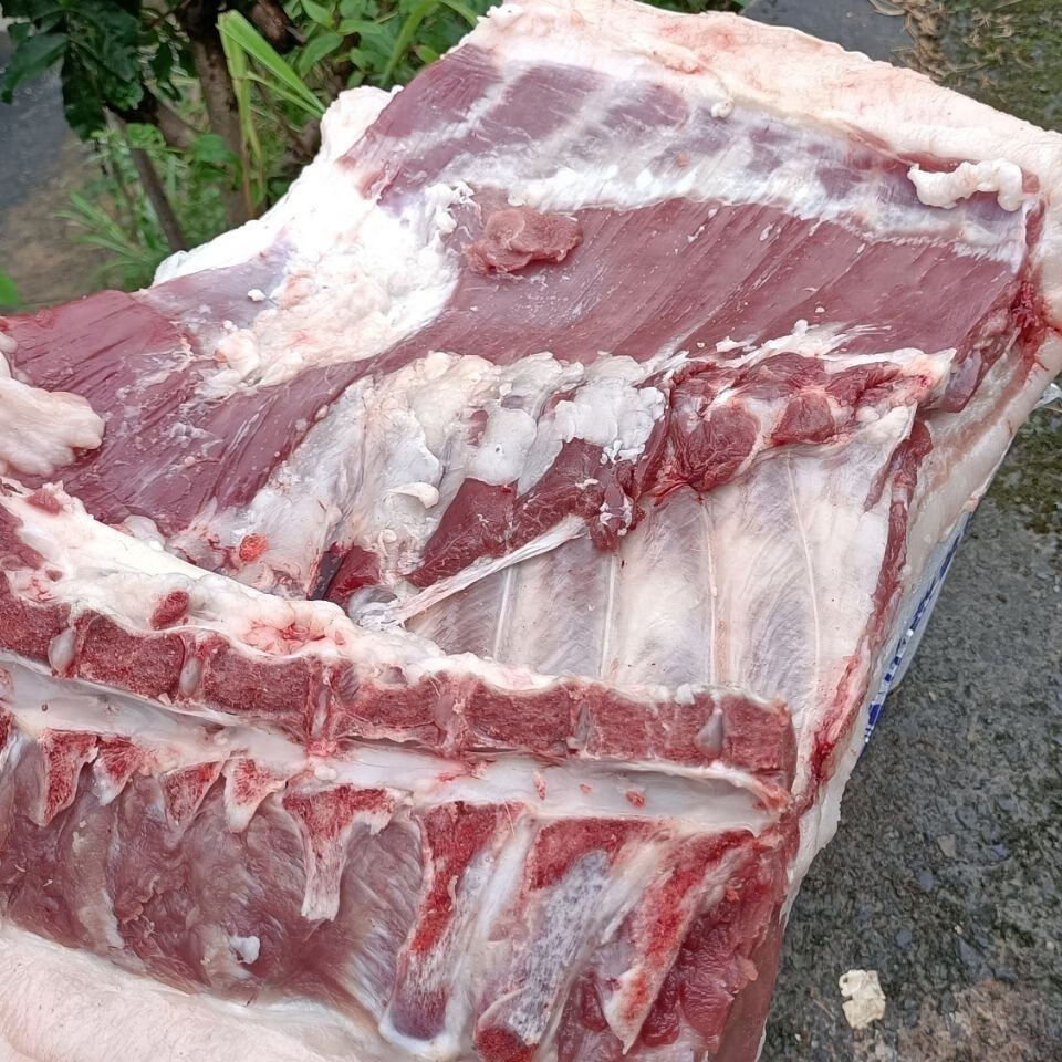 贵州农村本地猪肉现杀新鲜带骨后腿肉五花肉肋条肉喂熟食猪肉二斤装带