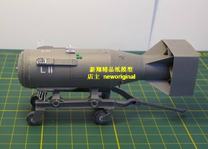 小男孩核弹模型二战美国轰炸小日本广岛长崎原核弹氢弹小男孩胖子模型