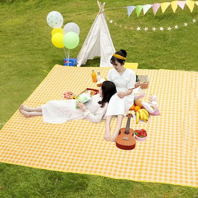 SIVIRLF spring outing picnic mat field picnic dustproof portable waterproof thickened picnic mat lawn cloth moisture-proof mat yellow and white grid 2*2M