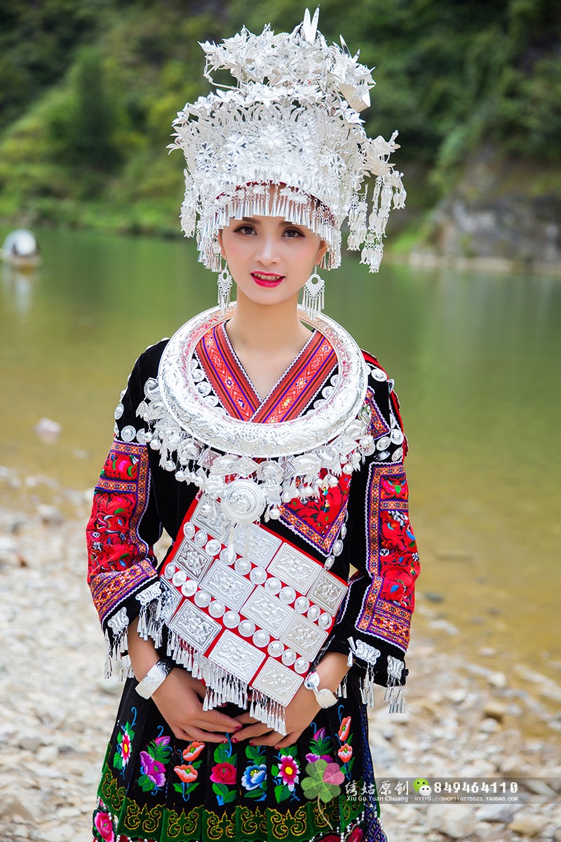 少数民族服装女设计感贵州少数民族风服装女新款苗族盛装礼服新娘敬酒