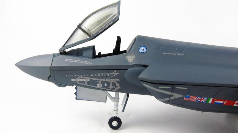 148f22猛禽f35隐形战斗机模型f22f35b合金飞机成品摆件退伍收藏148f22
