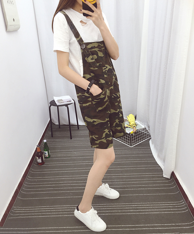 女身高1米61体重70公斤腰围2尺45肤色白适合穿什么样的衣服