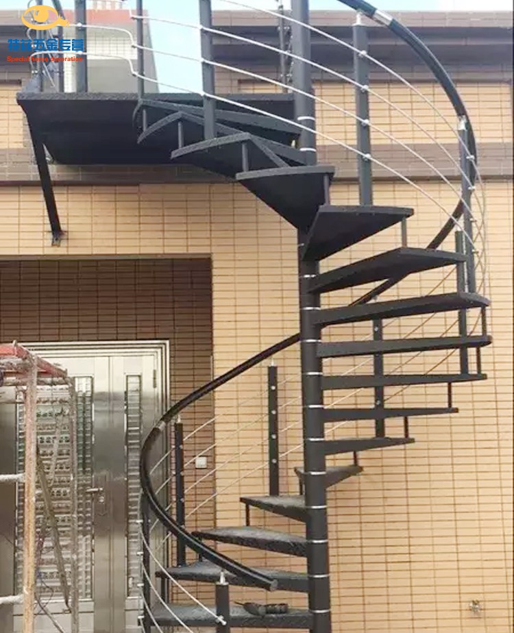 定制室外楼梯户外旋转楼梯阳台楼梯直梁楼梯防滑板铁踏步阁楼楼梯