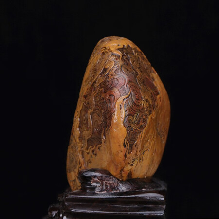 Shilei Pavilion Poly Tian Huangshi <Long Teng Sheng Shi> 2.3 kg large ornaments with distinct skin and flesh, delicate texture, warm and moist, Tianwei foot, high-quality stone collection Shilei Pavilion Poly Tian Huangshi <Long Teng Sheng Shi> 2.3 kg large ornaments with distinct skin and flesh, delicate texture, warm and moist, Tianwei foot, high-quality stone collection