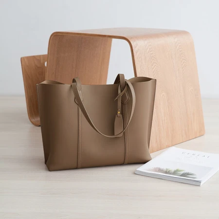 viney cowhide bag women's bag tote bag women's large capacity light luxury handbag shoulder bag large bag commuting ck style messenger bag brand high-end sense birthday gift for girlfriend wife viney cowhide bag women's bag tote bag women's large capacity light luxury handbag shoulder bag large bag commuting ck style messenger bag brand high-end sense birthday gift for girlfriend wife