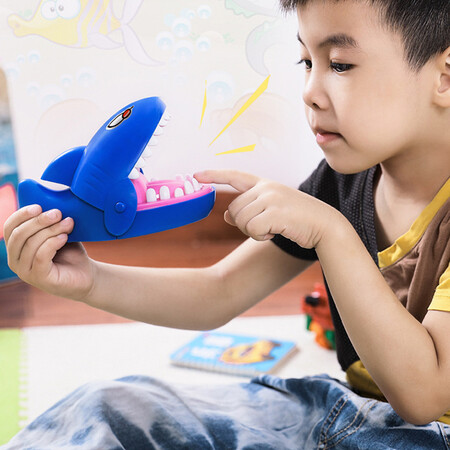 TaTanice bite shark toy bite finger children tricky toy vibrato parent-child interaction truth or dare props MY6801 birthday gift TaTanice bite shark toy bite finger children tricky toy vibrato parent-child interaction truth or dare props MY6801 birthday gift