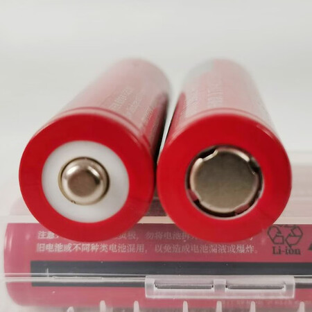 Bright broken wolf flashlight lithium battery 18650 rechargeable battery 3.7V-4.2V26650 lithium battery single and double slot smart fast USB charger 18650 lithium battery 4800max Bright broken wolf flashlight lithium battery 18650 rechargeable battery 3.7V-4.2V26650 lithium battery single and double slot smart fast USB charger 18650 lithium battery 4800max