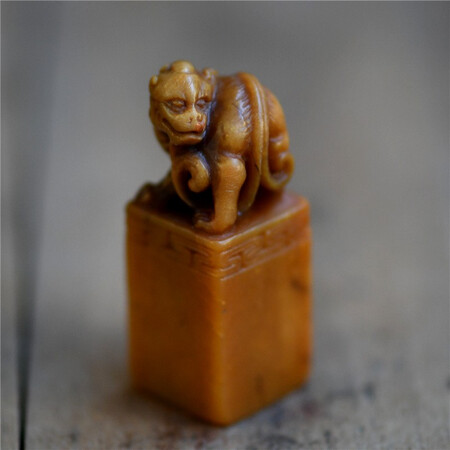 Tour this ranks natural authentic Shoushan stone truth old seal old Shoushan stone ancient beast button old beast print gifts to play play pieces collection Tour this ranks natural authentic Shoushan stone truth old seal old Shoushan stone ancient beast button old beast print gifts to play play pieces collection