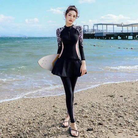 Yifu diving suit female split sunscreen tight jellyfish snorkeling suit long-sleeved trousers surfing suit swimsuit hot spring quick-drying suit black 2XL Yifu diving suit female split sunscreen tight jellyfish snorkeling suit long-sleeved trousers surfing suit swimsuit hot spring quick-drying suit black 2XL