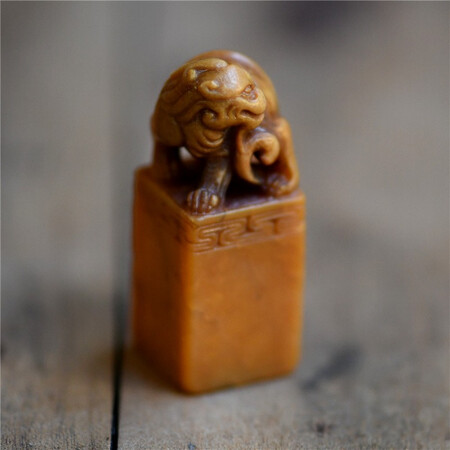 Tour this ranks natural authentic Shoushan stone truth old seal old Shoushan stone ancient beast button old beast print gifts to play play pieces collection Tour this ranks natural authentic Shoushan stone truth old seal old Shoushan stone ancient beast button old beast print gifts to play play pieces collection