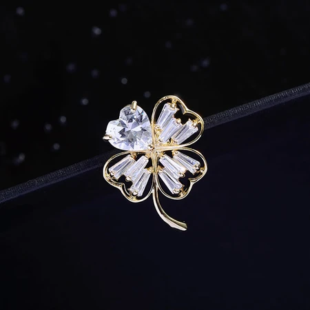 Antique brooch female imitation pearl corsage ladies luxury brooch suit collar pin Christmas gift for girlfriend confession on Christmas Eve Christmas gift for wife Practical luxury jewelry accessories gift box T585 exquisite and exquisite brooch six-piece set Antique brooch female imitation pearl corsage ladies luxury brooch suit collar pin Christmas gift for girlfriend confession on Christmas Eve Christmas gift for wife Practical luxury jewelry accessories gift box T585 exquisite and exquisite brooch six-piece set