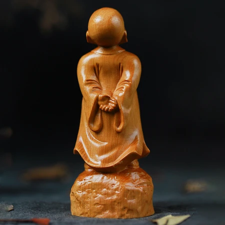 Xiaomuyuansheng Taihang cliff cypress woodcarving small monk handle pieces small monk car desk decoration quiet Zhiyuan wood crafts small monk handle pieces Xiaomuyuansheng Taihang cliff cypress woodcarving small monk handle pieces small monk car desk decoration quiet Zhiyuan wood crafts small monk handle pieces