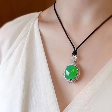 Heart Puppet Jade Burmese Ice Seed Sun Green Jade Buddha Pendant 18K Gold Inlaid A-quality Jade Full Green Egg Surface Pendant Safe and Well Brand Jade Pendant Gold Branches and Jade Leaves Gift Violet Contact customer service to choose the product, the final payment is 4000 Heart Puppet Jade Burmese Ice Seed Sun Green Jade Buddha Pendant 18K Gold Inlaid A-quality Jade Full Green Egg Surface Pendant Safe and Well Brand Jade Pendant Gold Branches and Jade Leaves Gift Violet Contact customer service to choose the product, the final payment is 4000