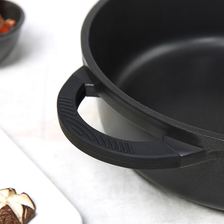 Made in Kyoto, Multi-purpose non-stick pan, thickened 28CM frying pan, general use for gas induction cooker Made in Kyoto, Multi-purpose non-stick pan, thickened 28CM frying pan, general use for gas induction cooker