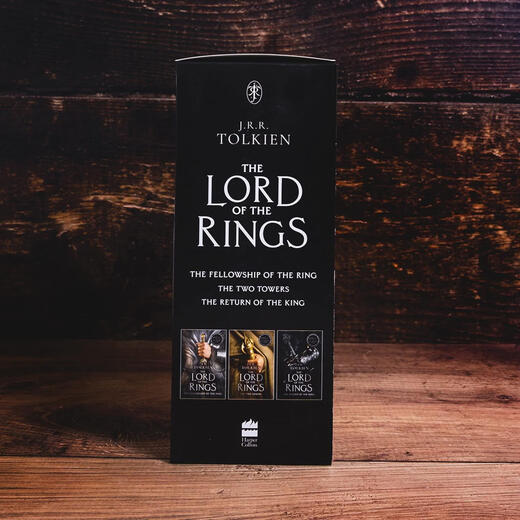 英文原版 指环王3册盒装小说 The Lord of the Rings Boxed Set 外国英语经典文学畅销奇幻故事书JRR Tolkien托尔金 英文原版 指环王3册盒装小说 The Lord of the Rings Boxed Set 外国英语经典文学畅销奇幻故事书JRR Tolkien托尔金