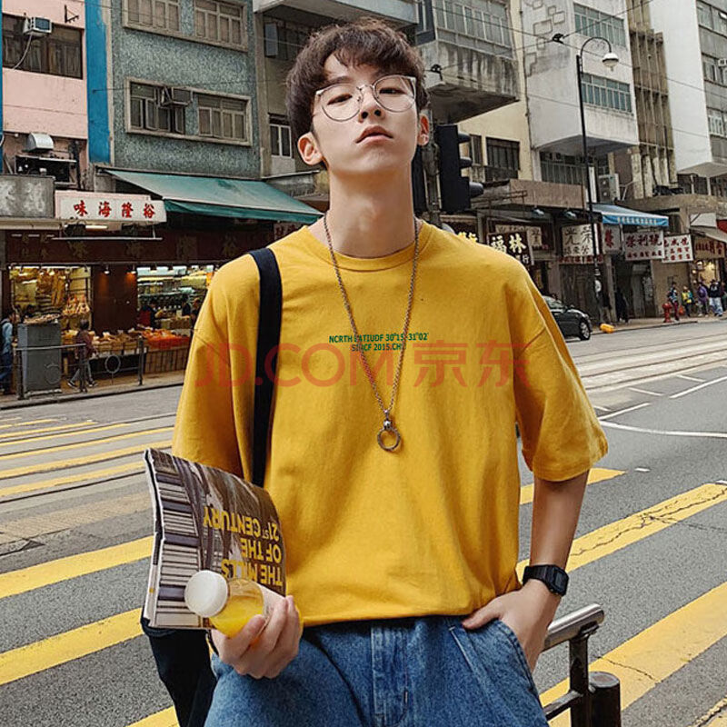 生夏季短袖t恤男港风五分袖衣服青少年韩版宽松半袖上衣 胸前字母黄色
