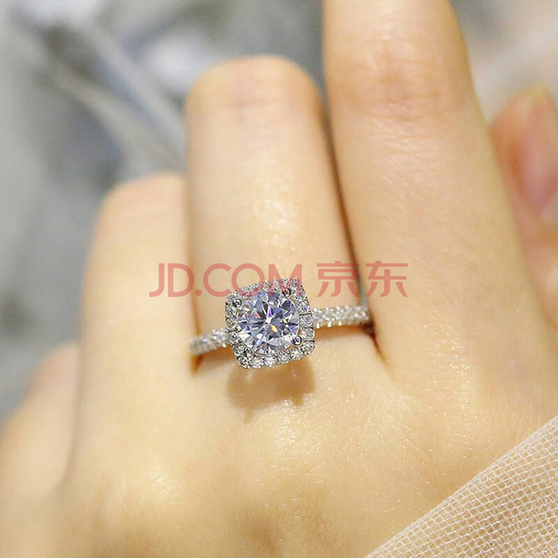 老凤祥同款18k金求婚结婚钻石戒指女50分70分60分钻戒