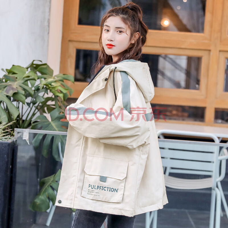秋天衣服女外套2020春秋新款宽松韩版学生工装少女短款风衣棒球服 浅