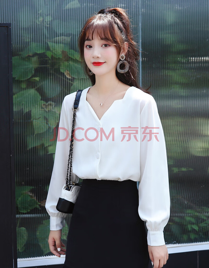 白色宽松简约衬衣露锁骨长袖设计感小众泡泡袖鸡心领衬衫女上衣 白色