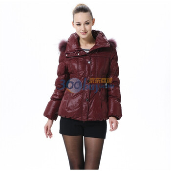波司登 2011新款 羽绒服 女帽毛翻领修身时尚短款 BR2260 酒红色 185/104A(XXXL)