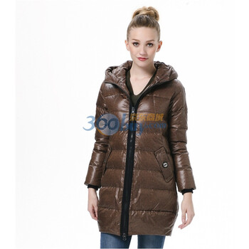 波司登 2011新款 羽绒服 女 简约亮面连帽中长款 BR2304 褐色 185/104A(XXXL)