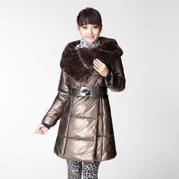 蝶恋 新款大毛领PU皮腰带OL超细格修身中长款羽绒服 2013 卡其色 XL
