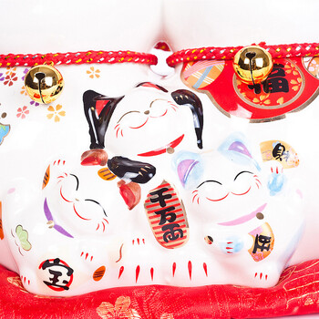 
                                        金石工坊 开业礼品 店铺摆设 陶瓷招财猫摆件 大号电动摇手猫  日本 五福开运招手猫双手招                