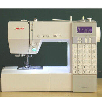 
                                        真善美JANOME 家用电脑多功能缝纫机DC6030                