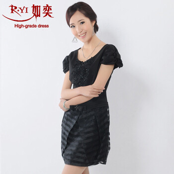 如奕正品 2012新款 钉珠立体花苞袖连衣裙 黑色 XL