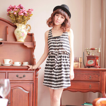 Lystation 2012夏季新款女装 日系甜美雪纺条纹无袖修身连衣裙S1201027 白色 L
