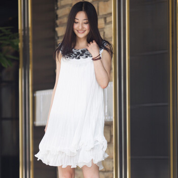 妮蕾迪 2012夏新款时尚优雅立体花朵装饰宽松大摆百褶裙6218 白色 XXL