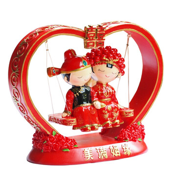 
                                        雅居坊/yajufang 结婚礼物创意新年礼品新婚纪念日摆件树脂娃娃礼盒套装浪漫情人节情侣 大号D008爱心秋千摆件                