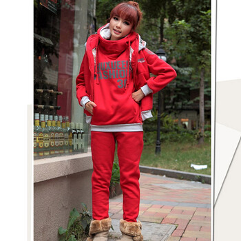 云柔公主韩版2012秋冬新款长袖字母<em>卫衣</em>休闲