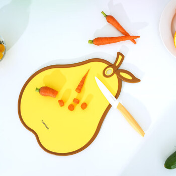 乐扣乐扣（LOCK&LOCK）抗菌蔬菜形菜板 双面切水果辅食卡通案板砧板塑料切菜板 梨CKD064