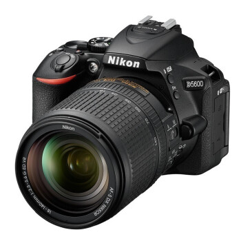 尼康(Nikon)D5600数码单反相机 入门级高清家用旅游照相机 翻转触摸屏