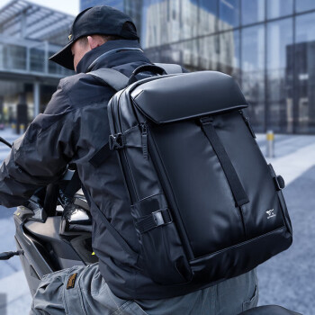 七匹狼双肩包男运动机车包旅行包背包电脑包可放篮球头盔旅行背包