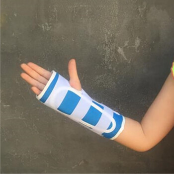 儿童手腕关节骨折带固定支具腕脱臼护具腕骨夹板腕部扭伤支架护托儿童