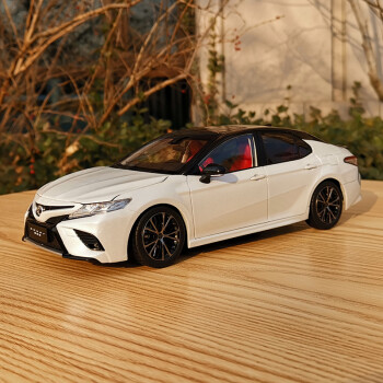 代凯美瑞 运动版 toyota 1:18 合金汽车模型轿车模型送礼 运动版白色