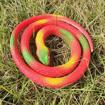 款小蛇蛇眼镜蛇 假蛇愚人节整蛊恶搞小学生玩具吓人礼物 65厘米 红色