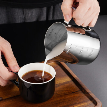 逸居客（YIJUKE）350ml加厚304不锈钢咖啡拉花杯带刻度尖嘴拉花缸打奶泡杯
