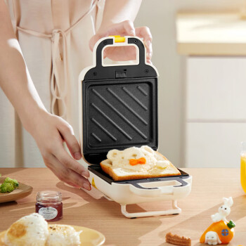 九阳（Joyoung）三明治机 家用小型定时烤面包华夫饼多功能三明治机早餐机 SK06K-GS130 