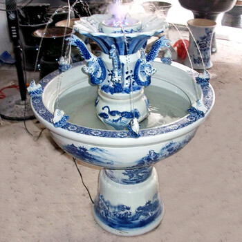 
                                        欧凯隆景德镇陶瓷鱼缸 大号青花山水九龙八鲤 喷泉 加湿器喷水缸 带脚缸 青花喷水鱼缸                