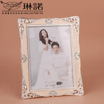 乔迁生日结婚纪念相框礼物欧式相框摆台婚纱照相框创意组合照摆台新古典样板间相框摆台现货 银边白胶 7寸