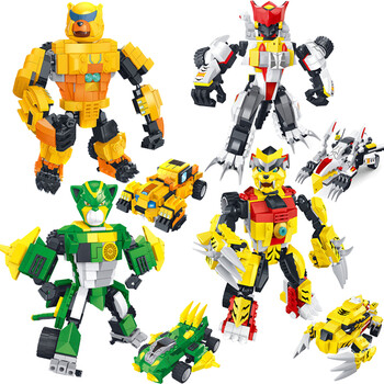 星钻积木猪猪侠3儿童塑料拼插铁拳虎拼装机器