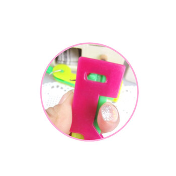 
                                        穿针器老人自动穿针引线器缝纫机穿线器快速认针器引针器                