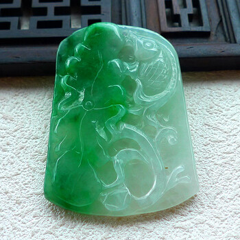 伟德国际大连市金州区人民法院关于翡翠挂坠-336（变卖）的公告