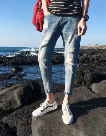 毅旅夏季破洞牛仔裤男修身韩版潮流男士9分小脚宽松刮烂九分乞丐裤子