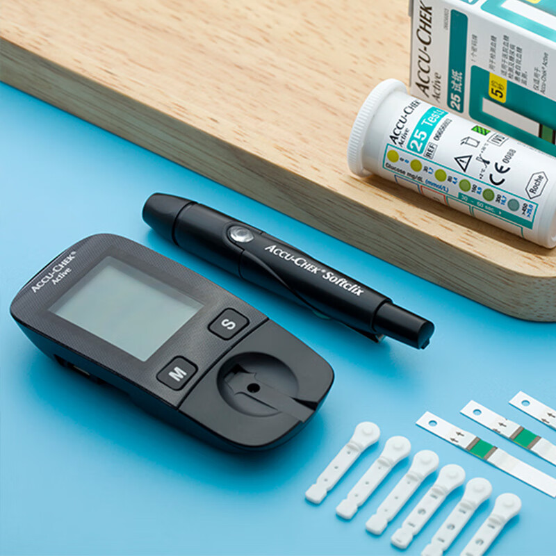 罗氏全活力型(25片试纸)血糖仪图片