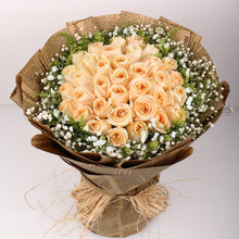 鲜花快递生日玫瑰花33枝速递北京广州上海成