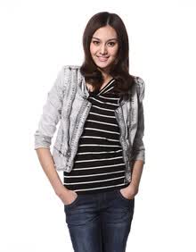 Vero Moda<em>圆领</em>拉链装饰重水洗<em>牛仔短外套</em>N(漂